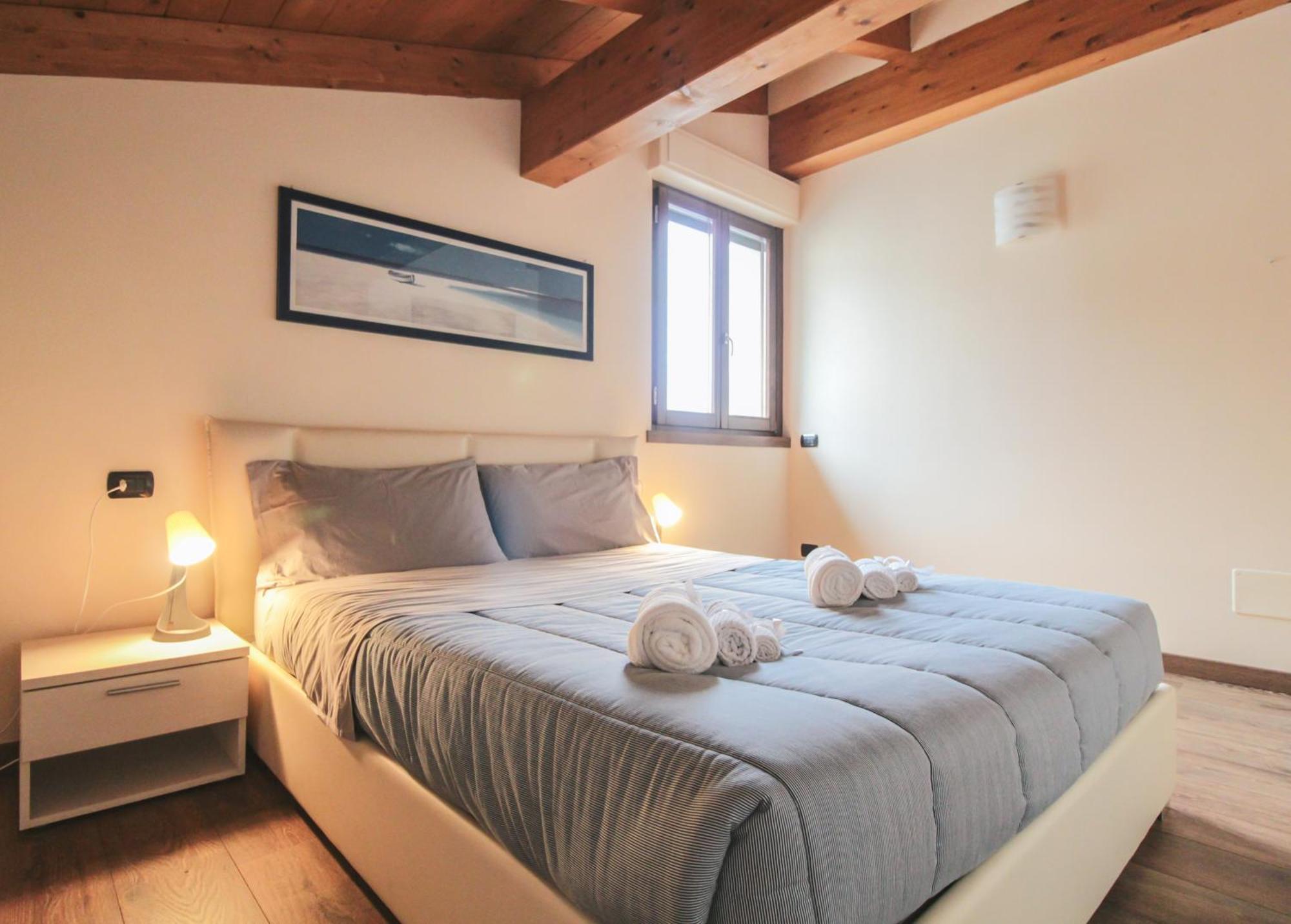 Appartamento Al Porto Pianello Del Lario Buitenkant foto